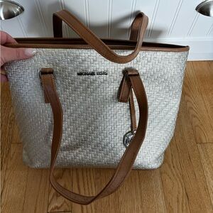 Micheal Kors purse, don’t reach for it anymore! Really good condition.